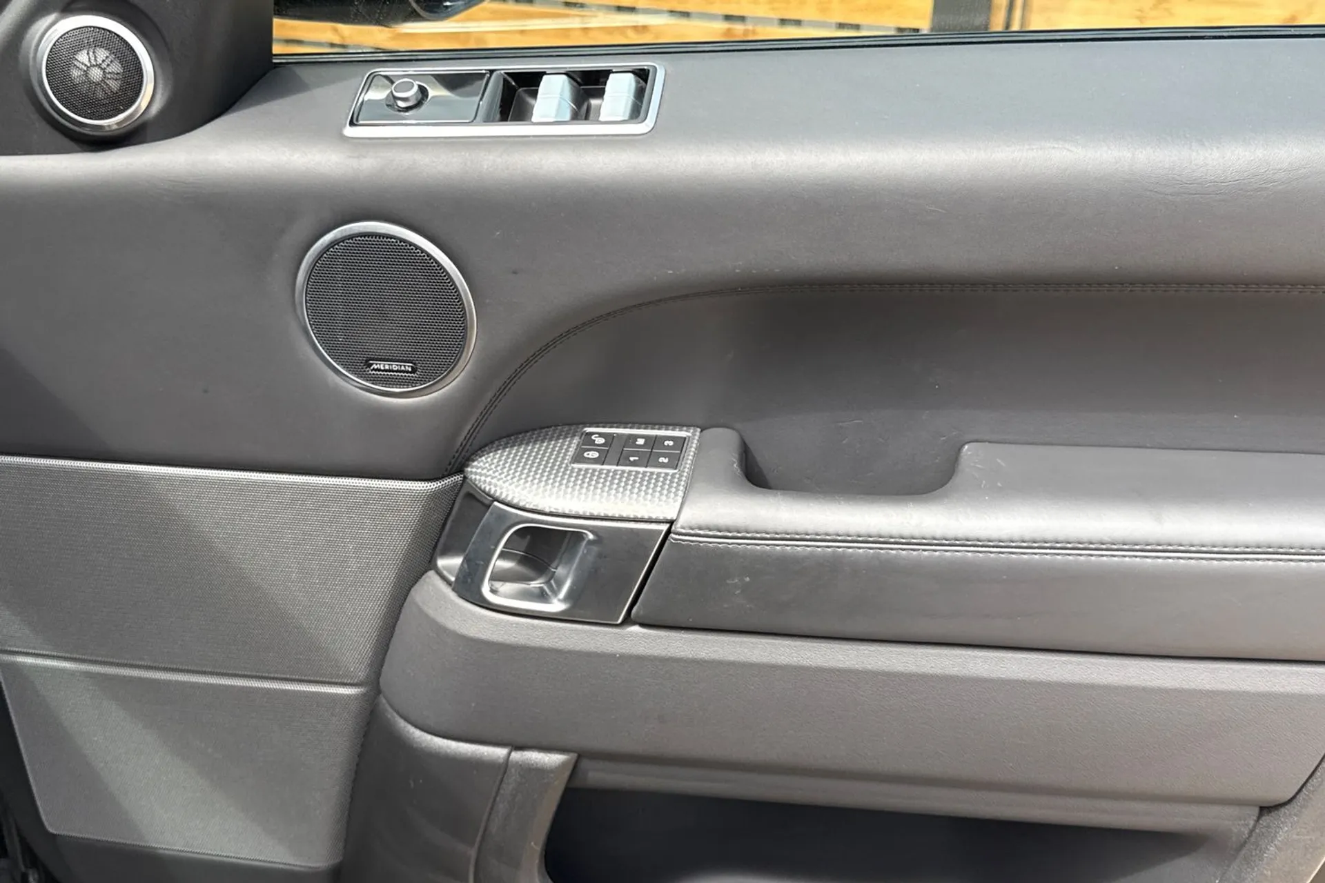 LAND ROVER RANGE ROVER SPORT thumbnail image number 42