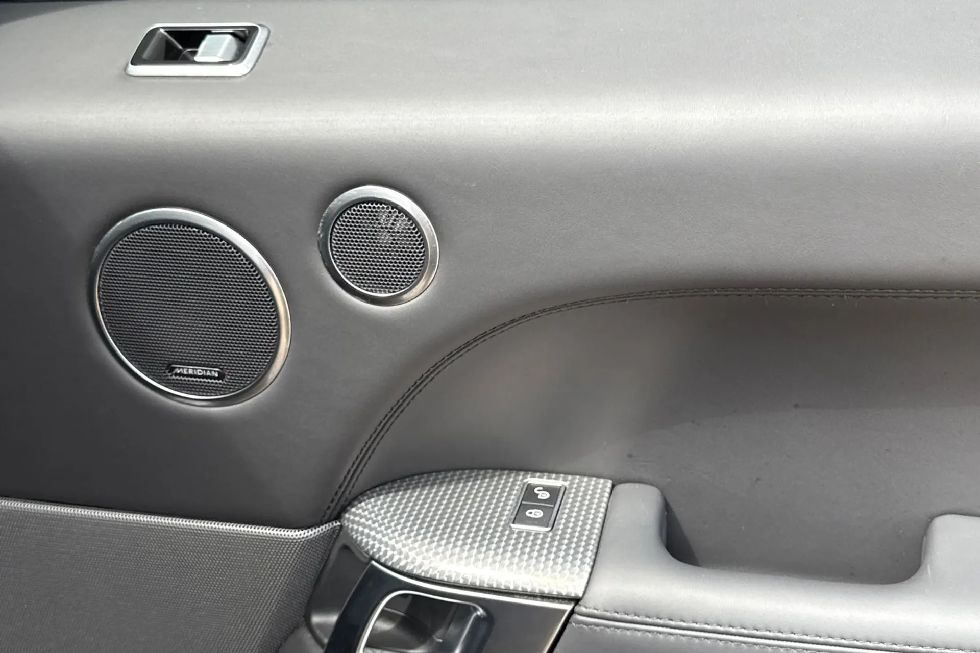 LAND ROVER RANGE ROVER SPORT thumbnail image number 44