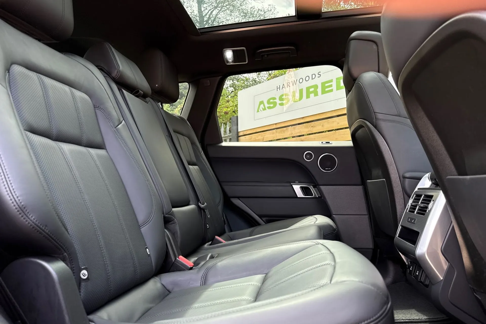 LAND ROVER RANGE ROVER SPORT thumbnail image number 24