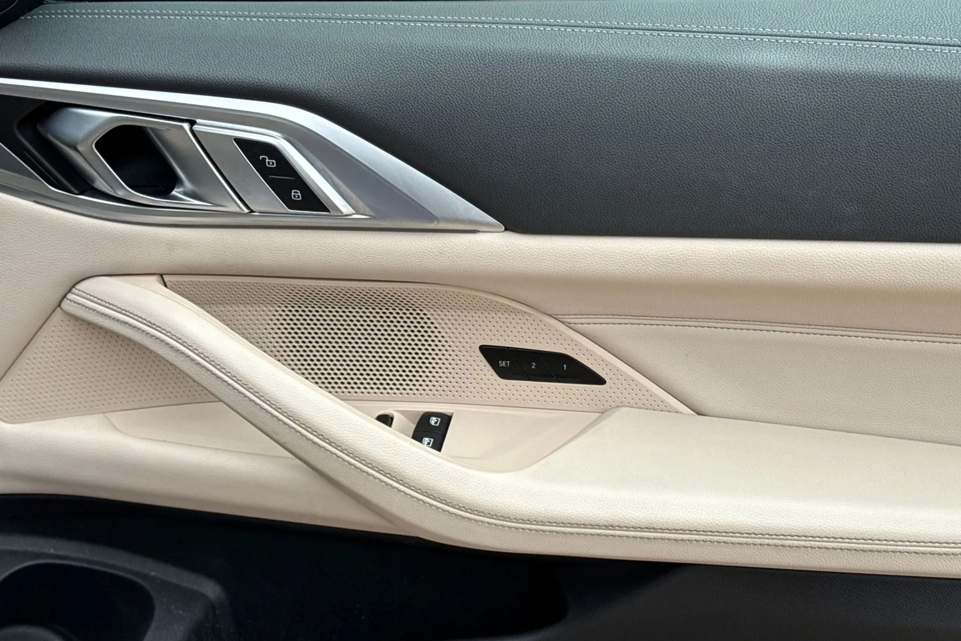 BMW 4 SERIES thumbnail image number 41