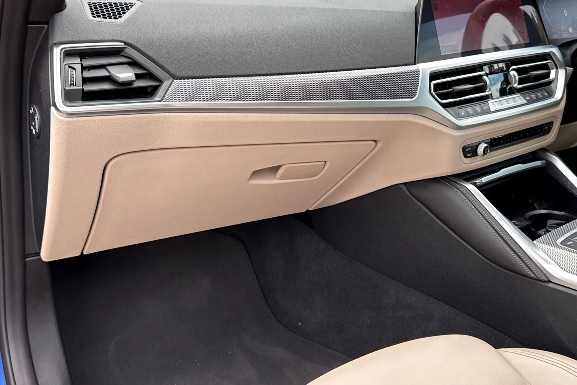 BMW 4 SERIES thumbnail image number 44