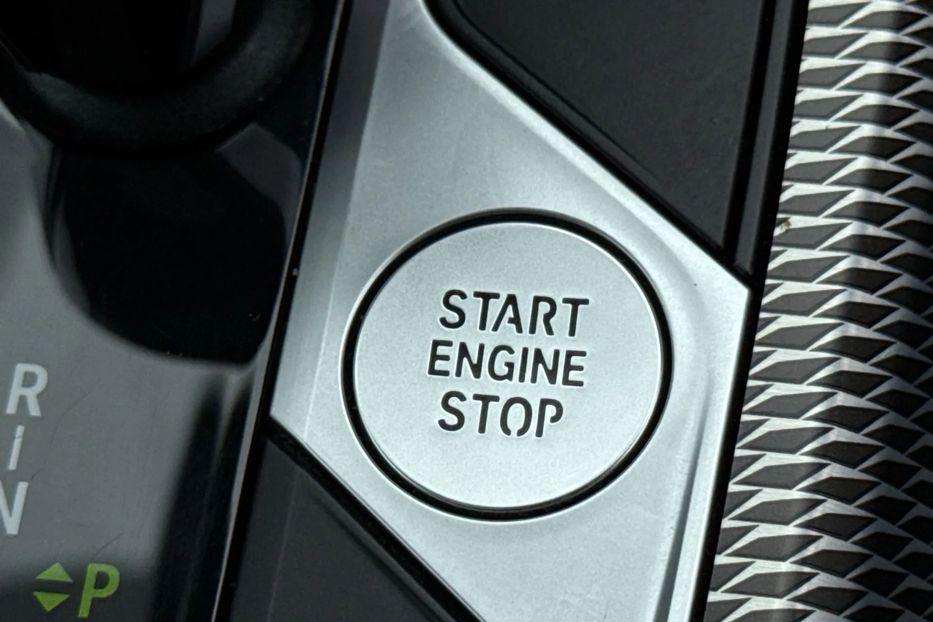 BMW 4 SERIES thumbnail image number 52