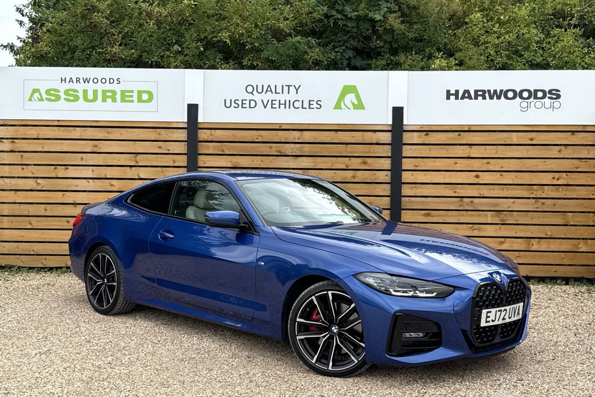 BMW 4 SERIES focused image