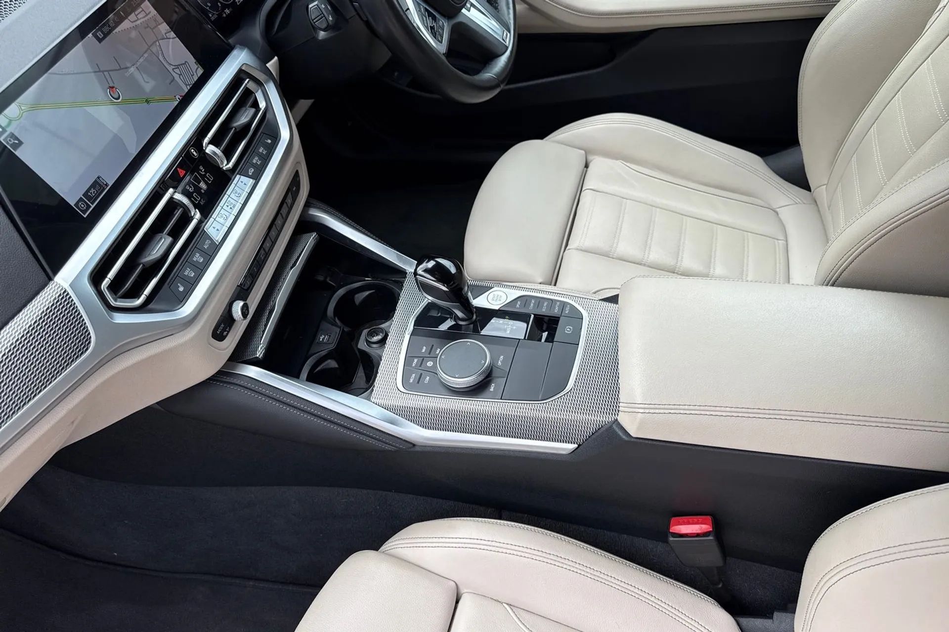 BMW 4 SERIES thumbnail image number 42