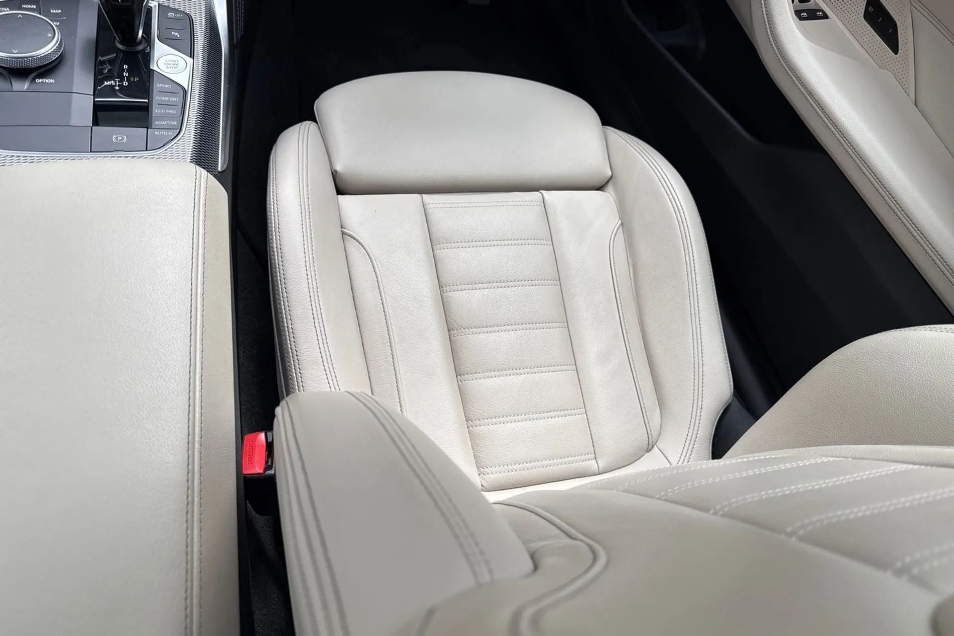 BMW 4 SERIES thumbnail image number 35