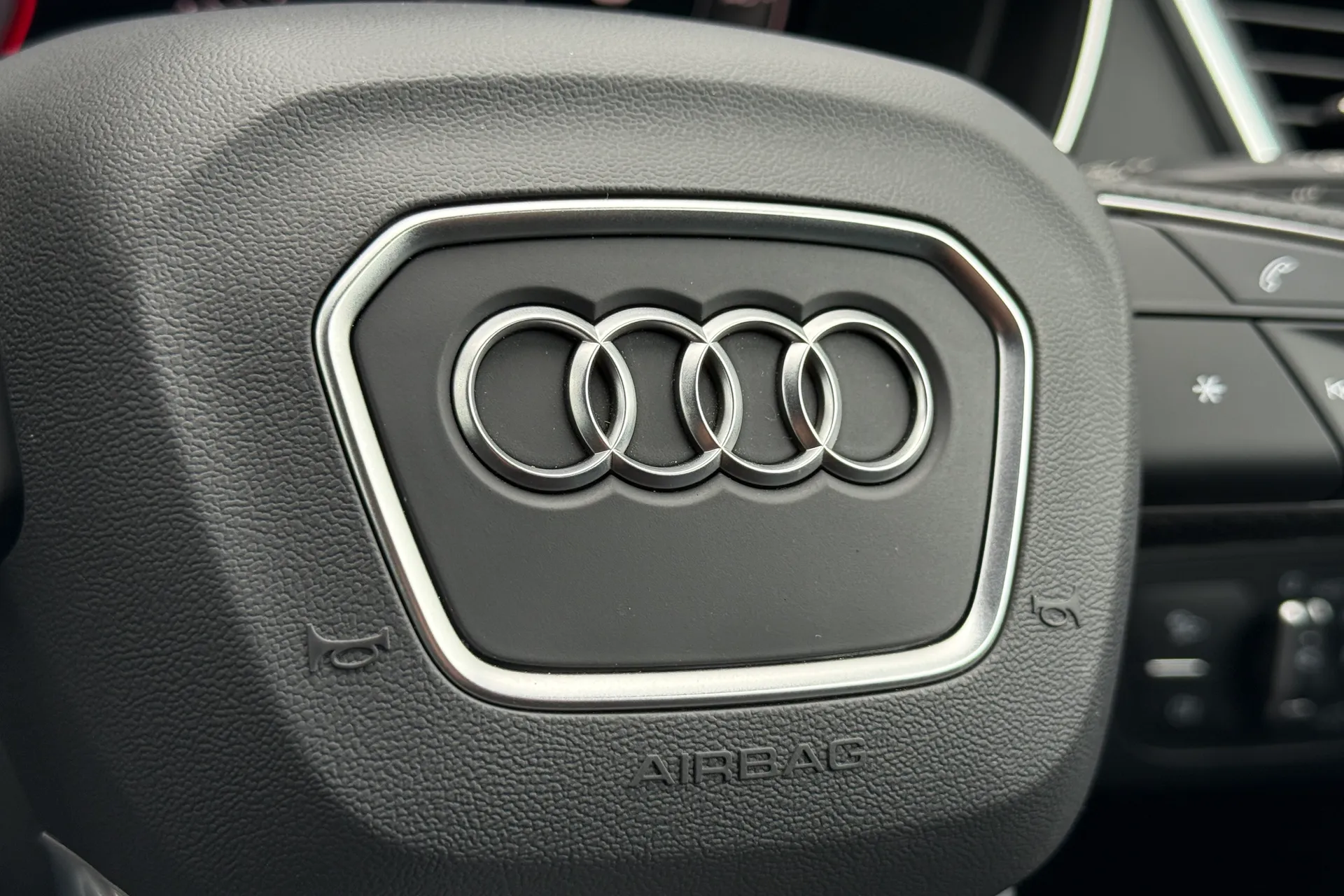 Audi Q5 thumbnail image number 18