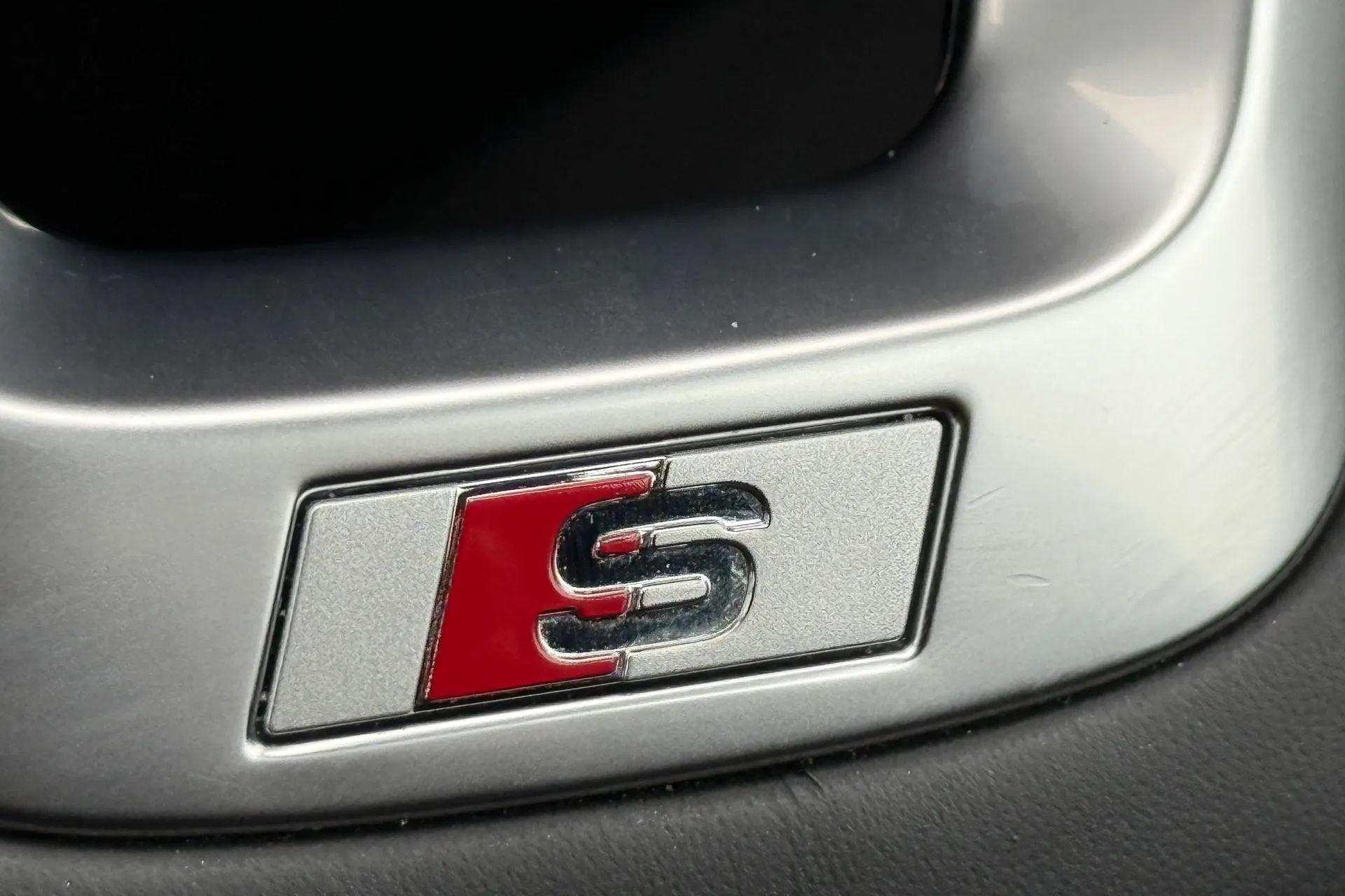 Audi Q5 thumbnail image number 17