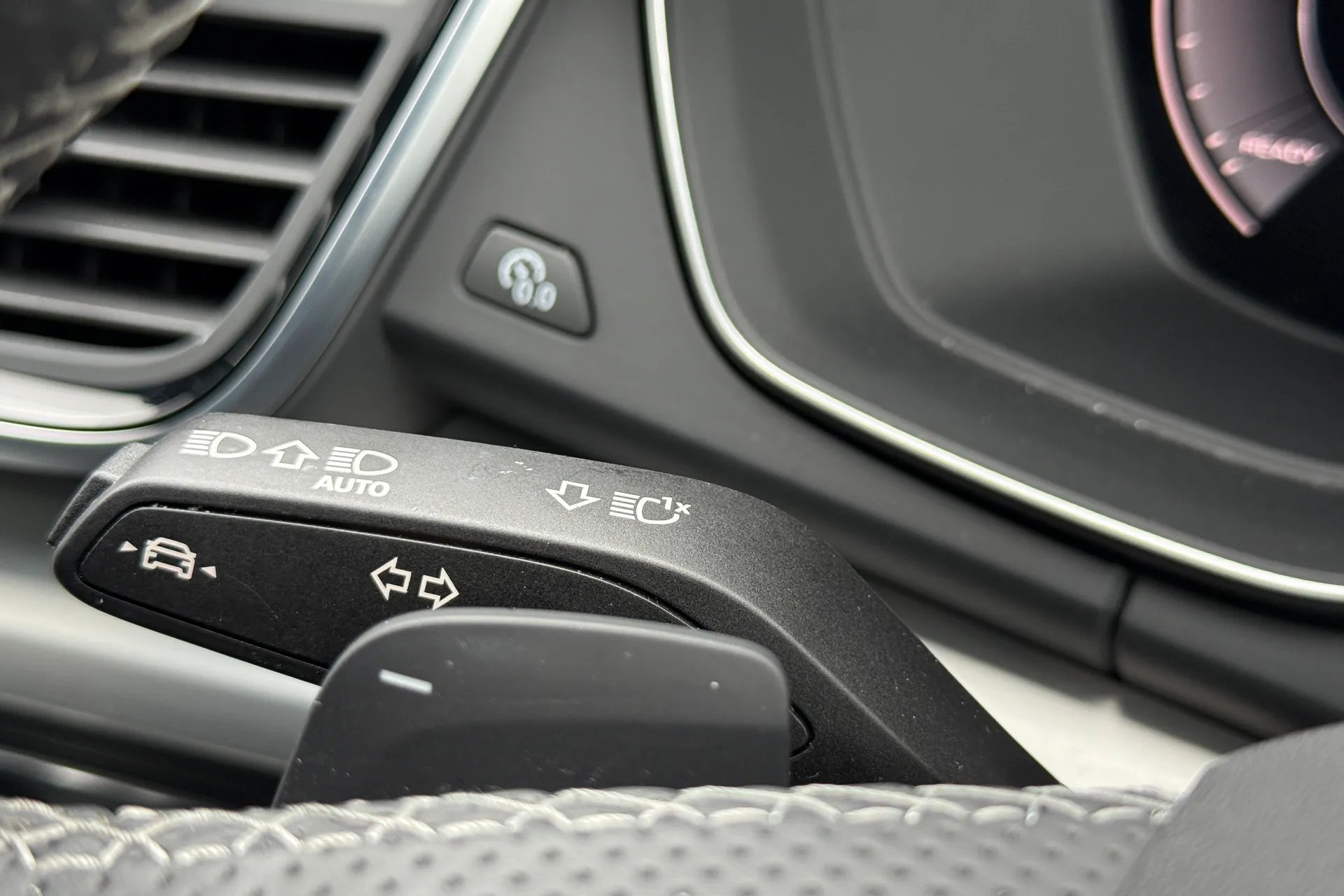 Audi Q5 thumbnail image number 19