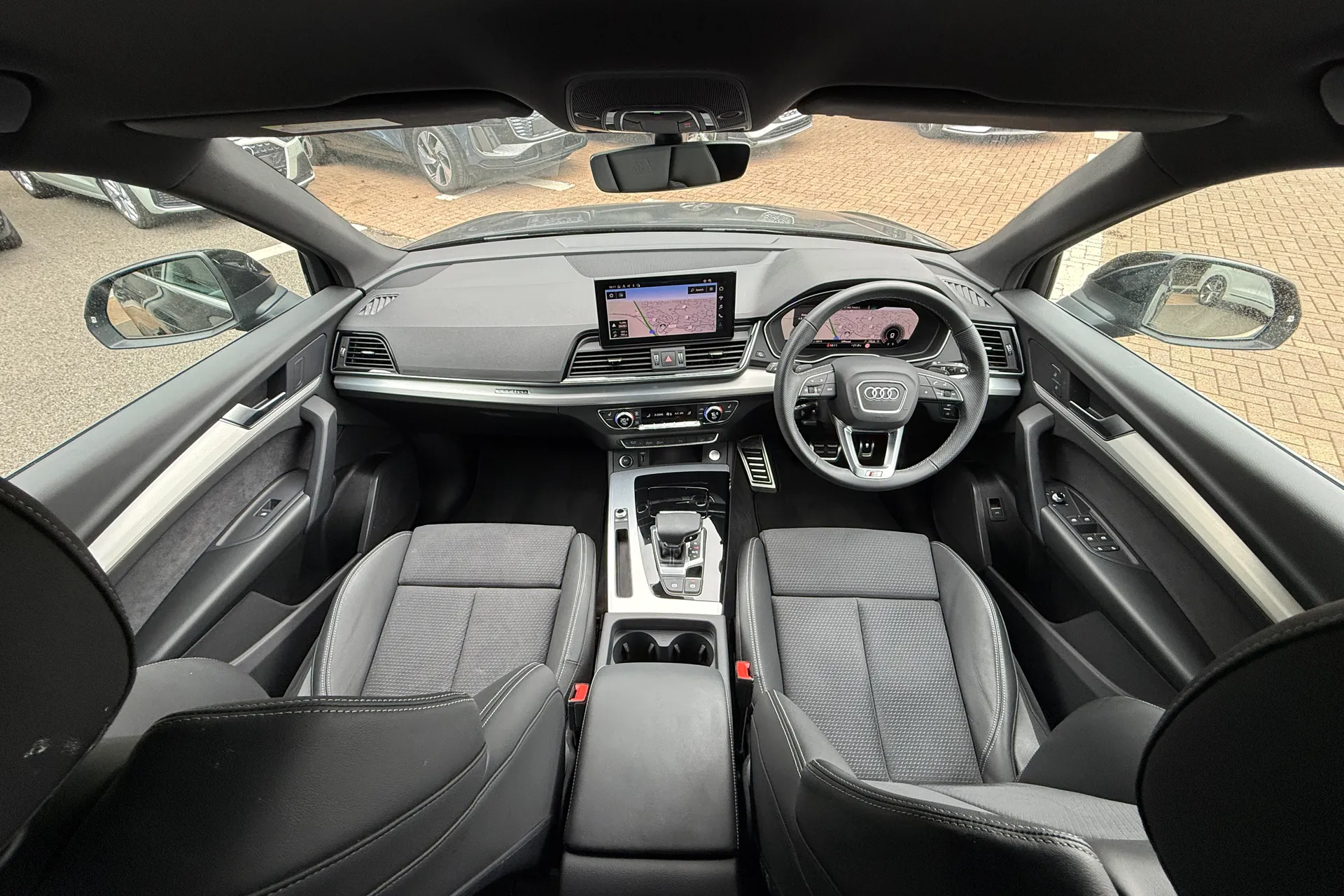 Audi Q5 thumbnail image number 37