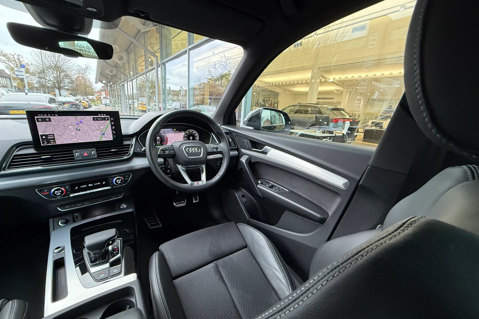 Audi Q5 thumbnail image number 44