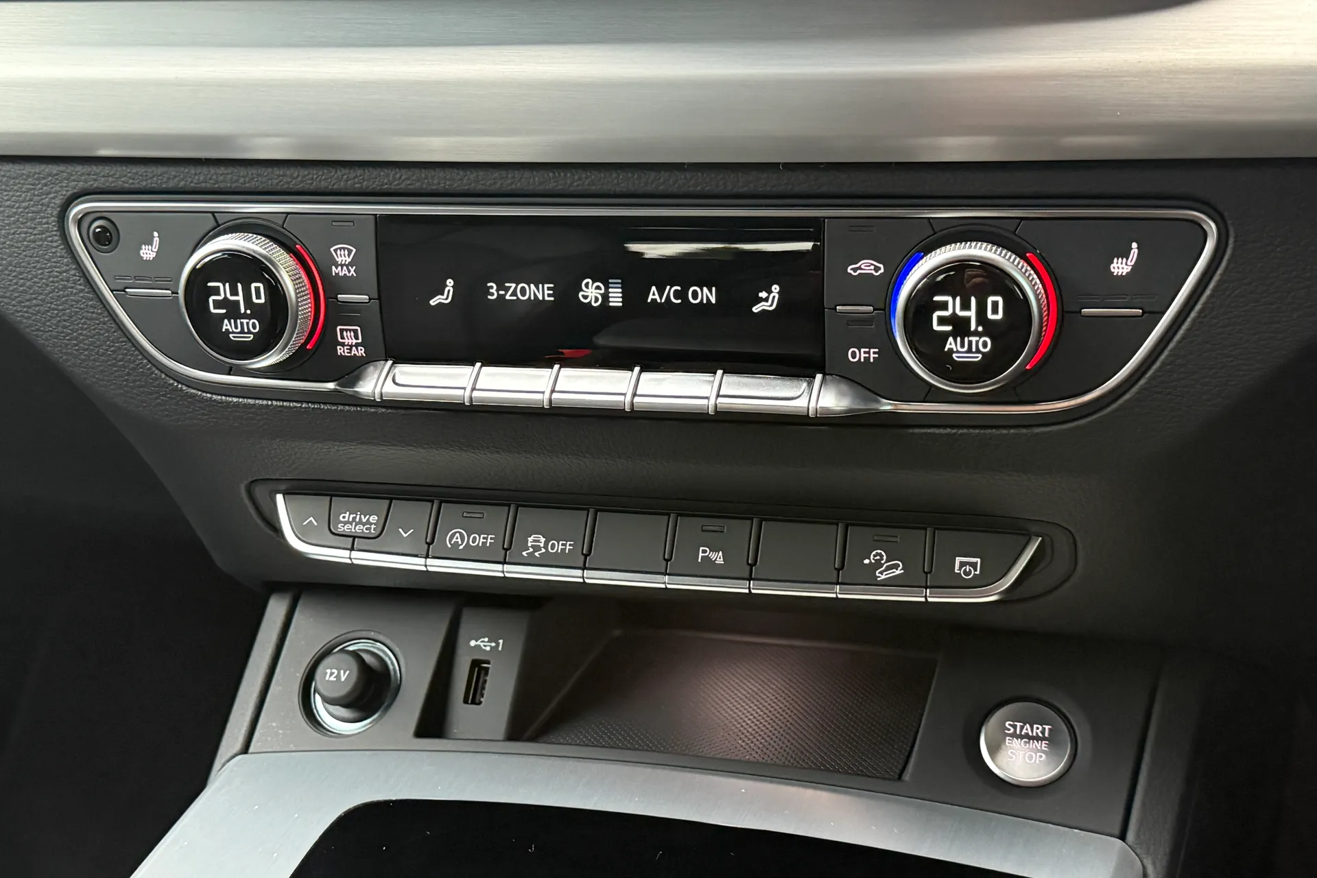 Audi Q5 thumbnail image number 17