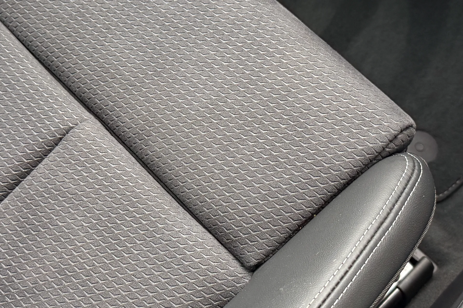 Audi Q5 thumbnail image number 22