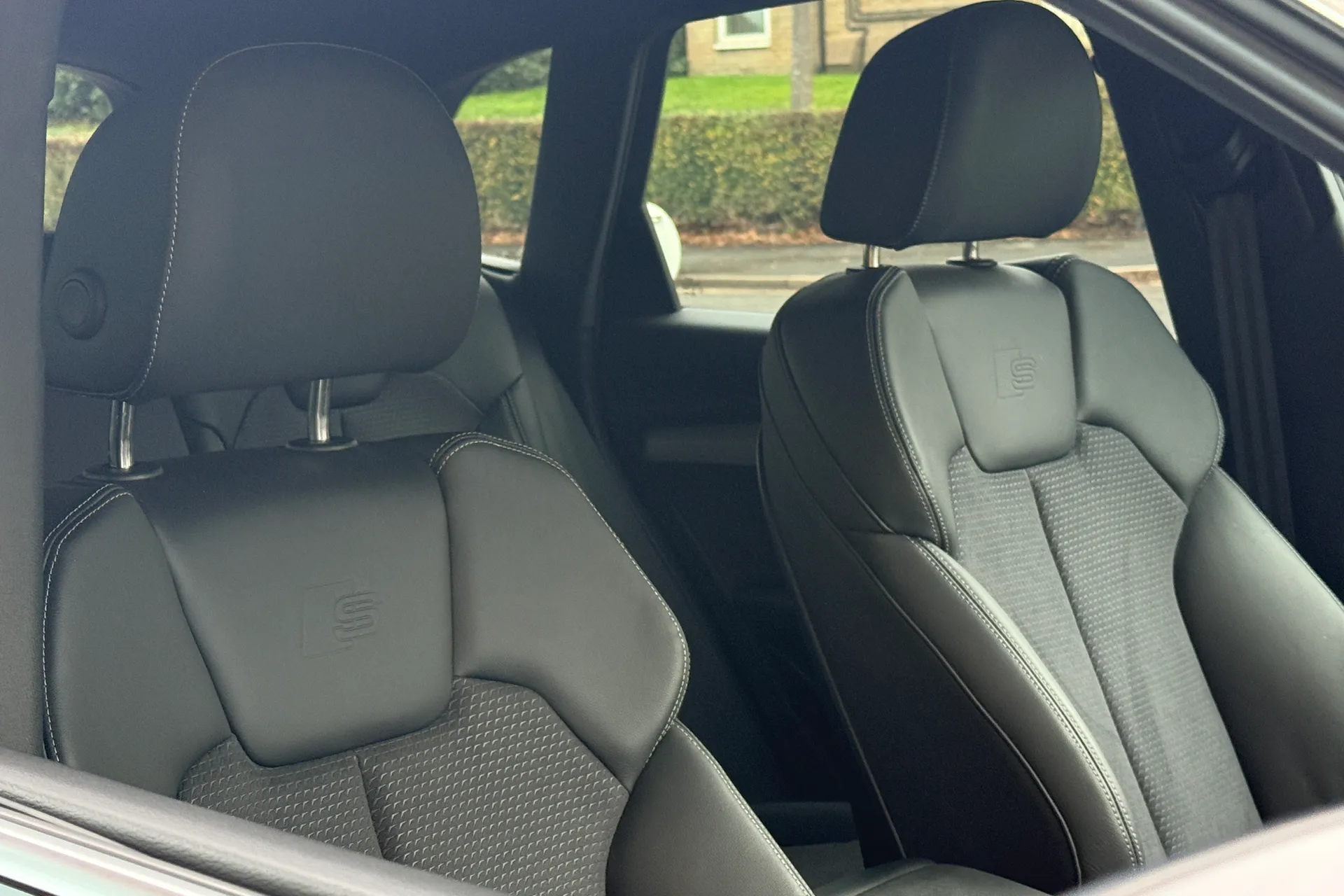 Audi Q5 thumbnail image number 39