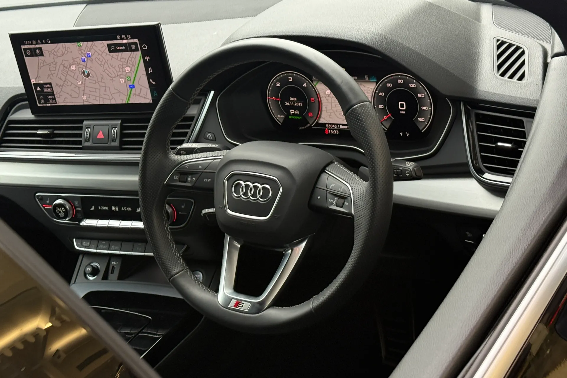 Audi Q5 thumbnail image number 38