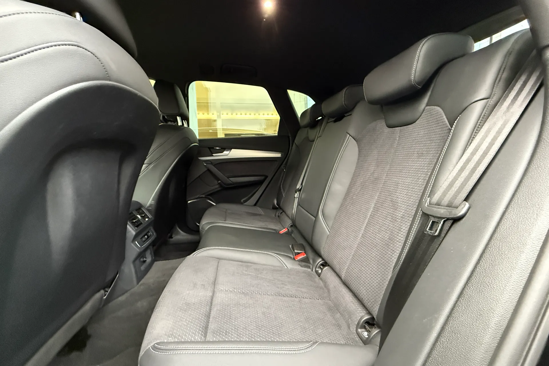 Audi Q5 thumbnail image number 57