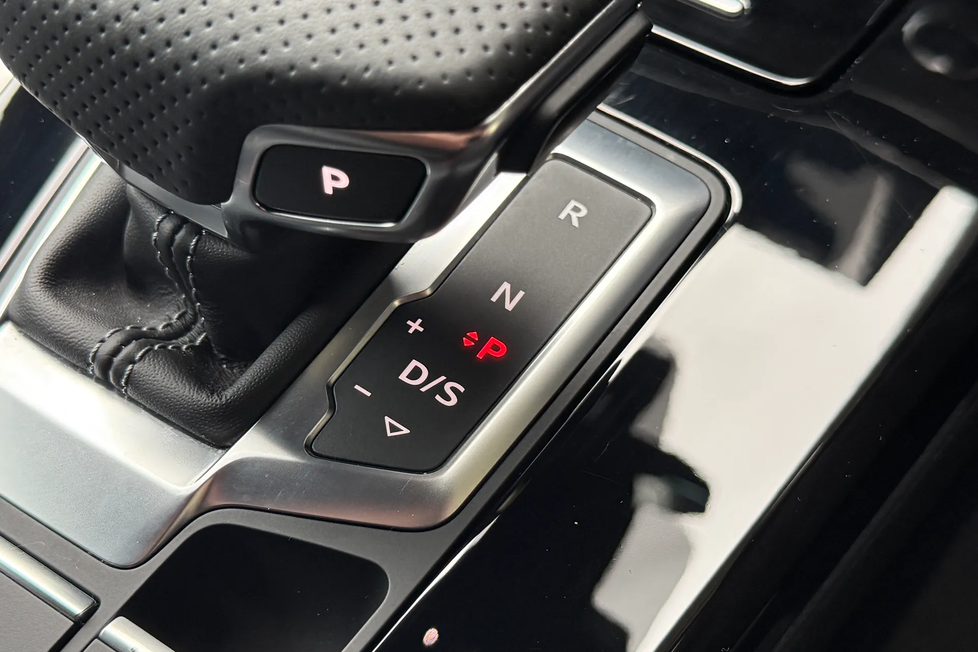 Audi Q5 thumbnail image number 25