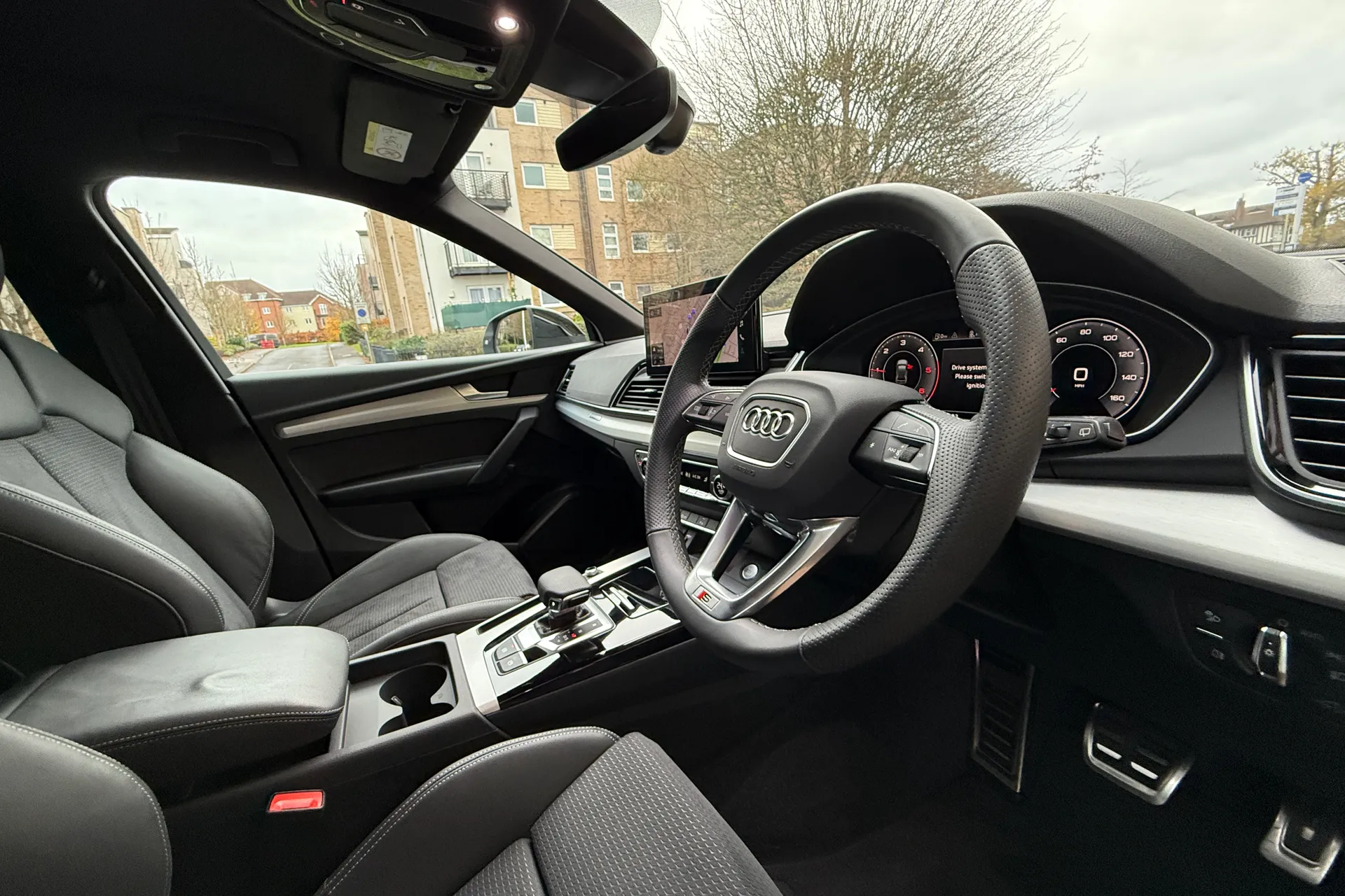 Audi Q5 thumbnail image number 10