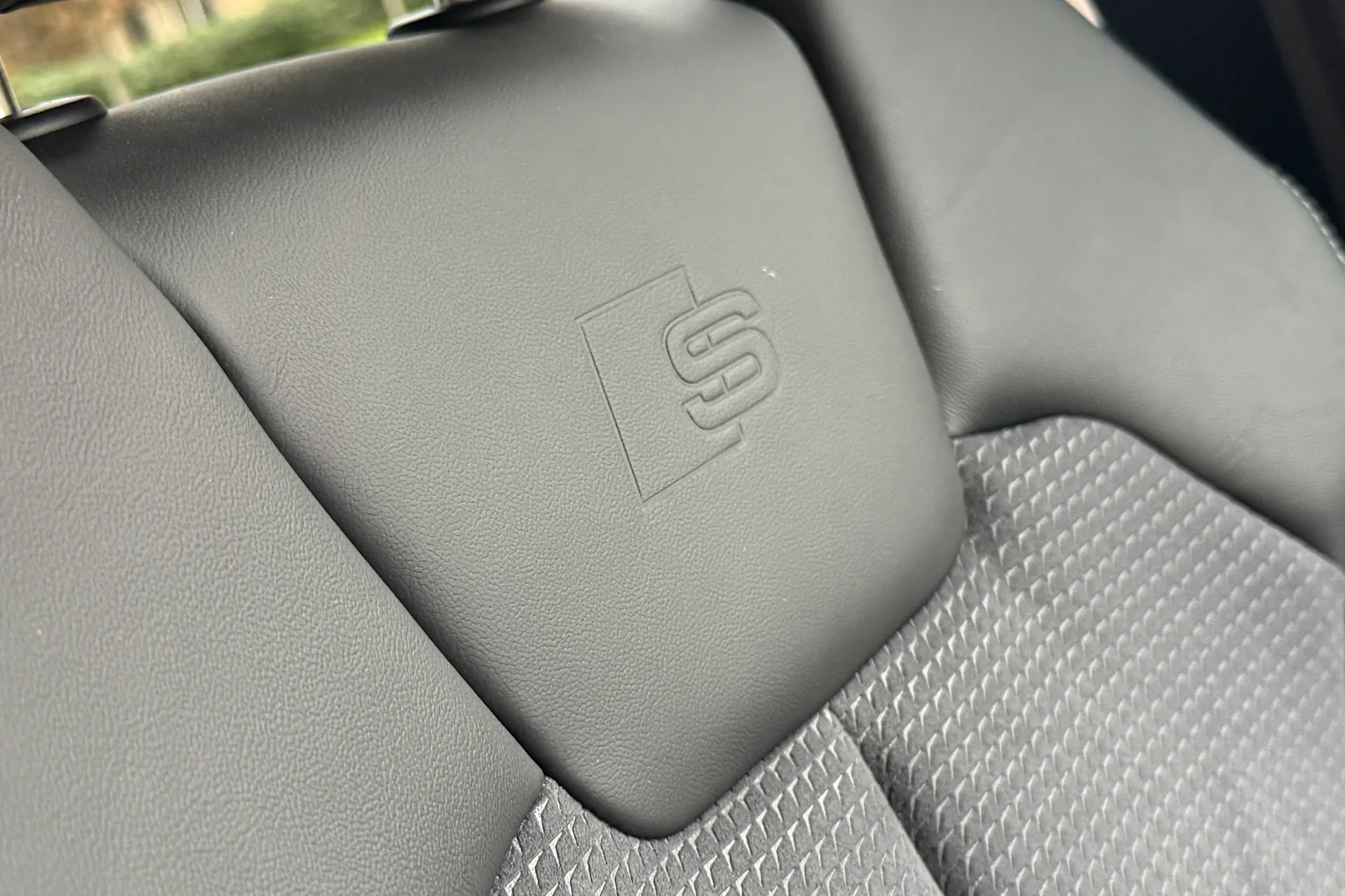 Audi Q5 thumbnail image number 28