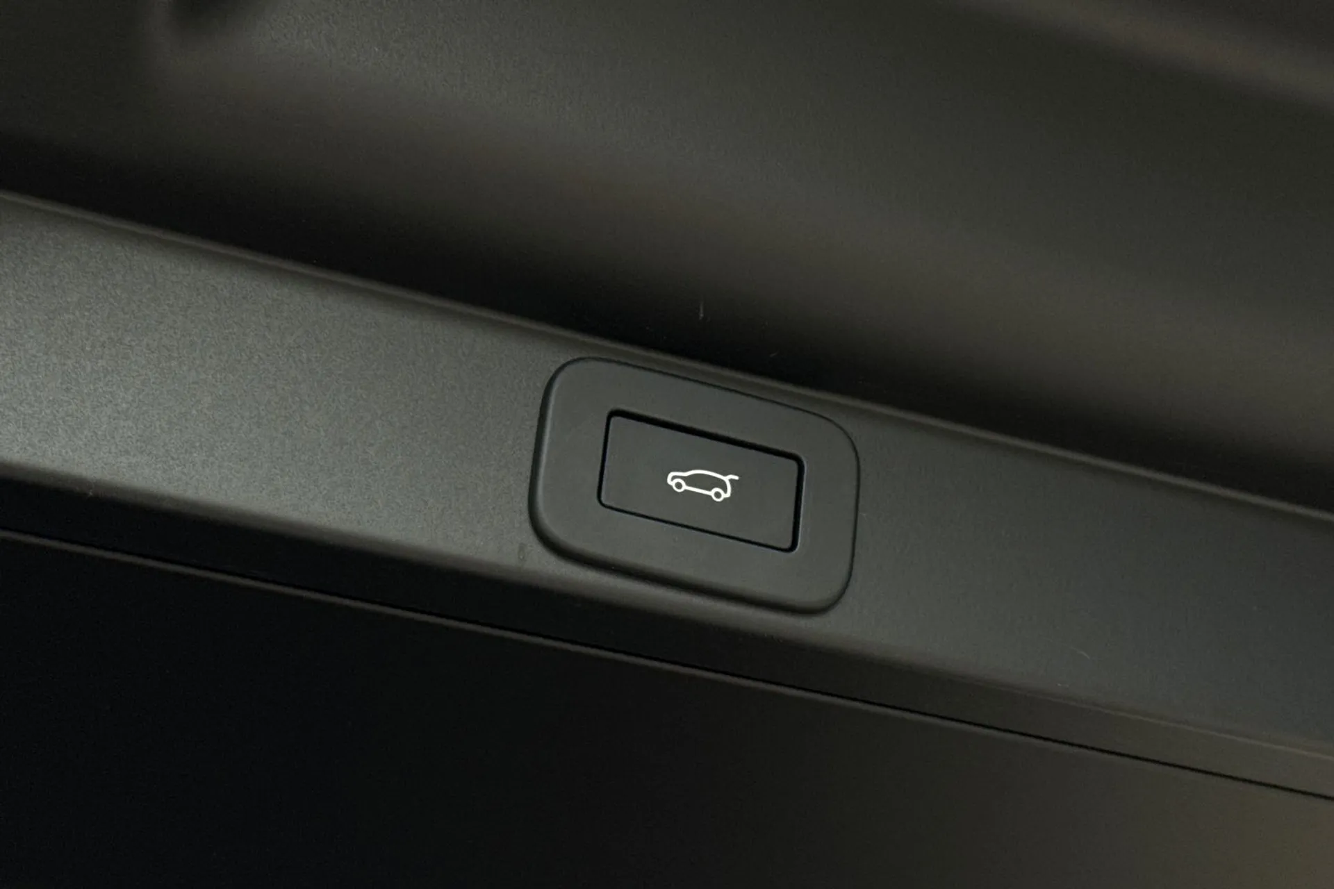 LAND ROVER RANGE ROVER thumbnail image number 31