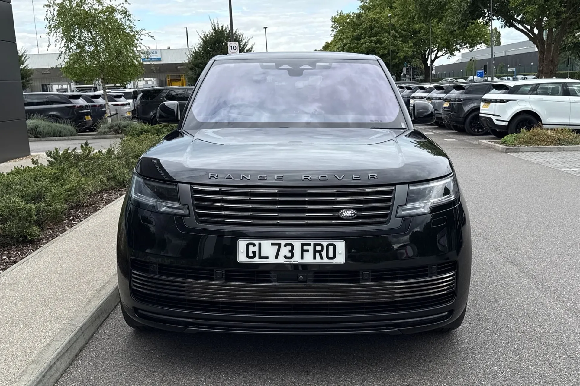 LAND ROVER RANGE ROVER thumbnail image number 17