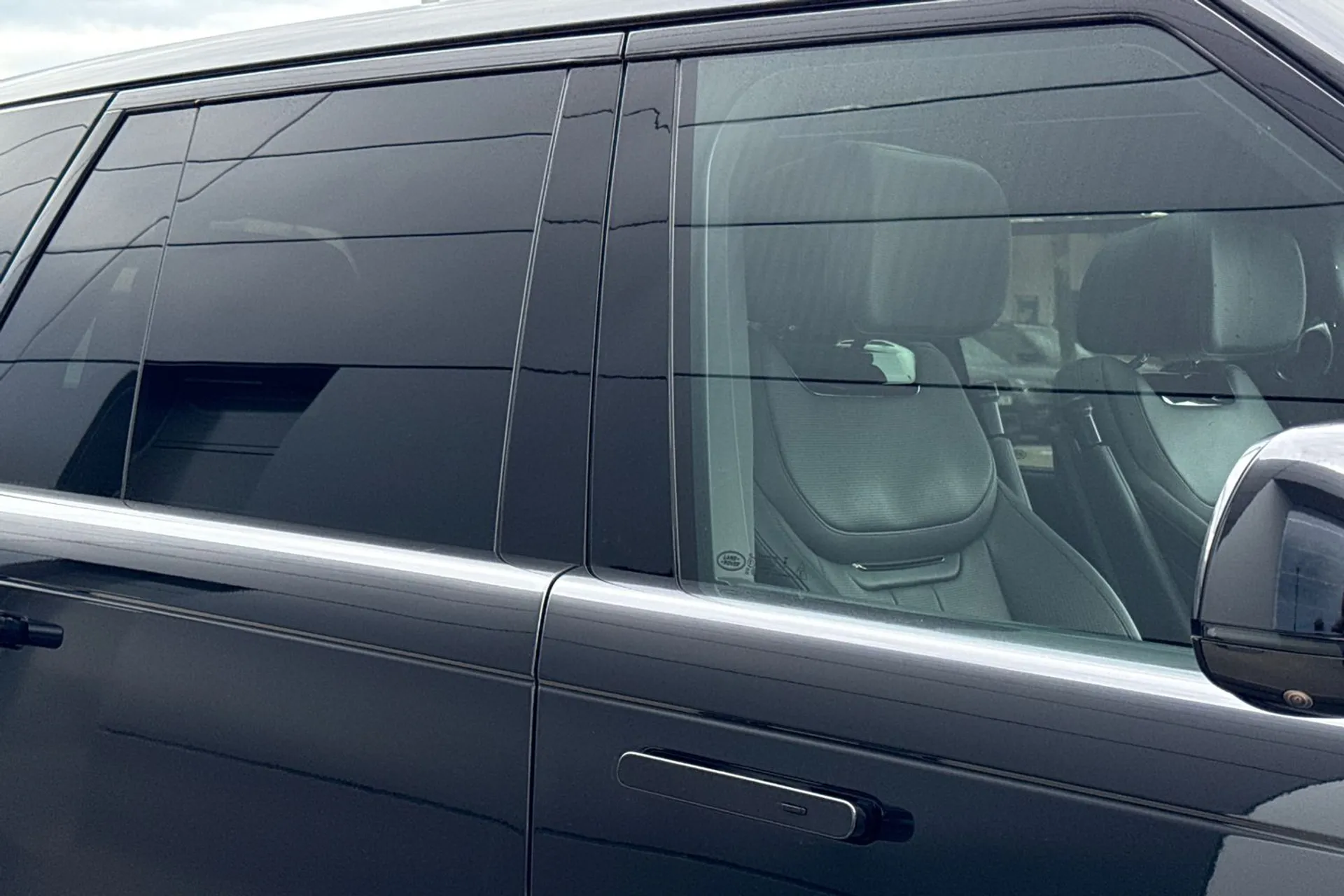 LAND ROVER RANGE ROVER thumbnail image number 19