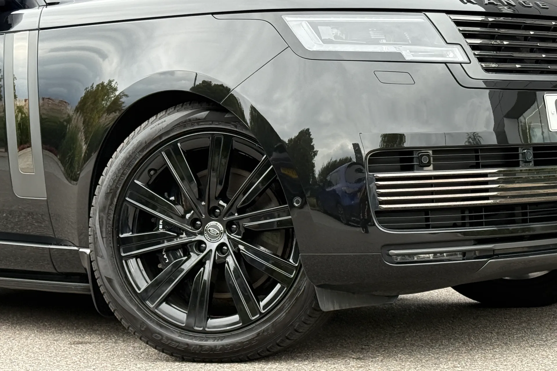 LAND ROVER RANGE ROVER thumbnail image number 11