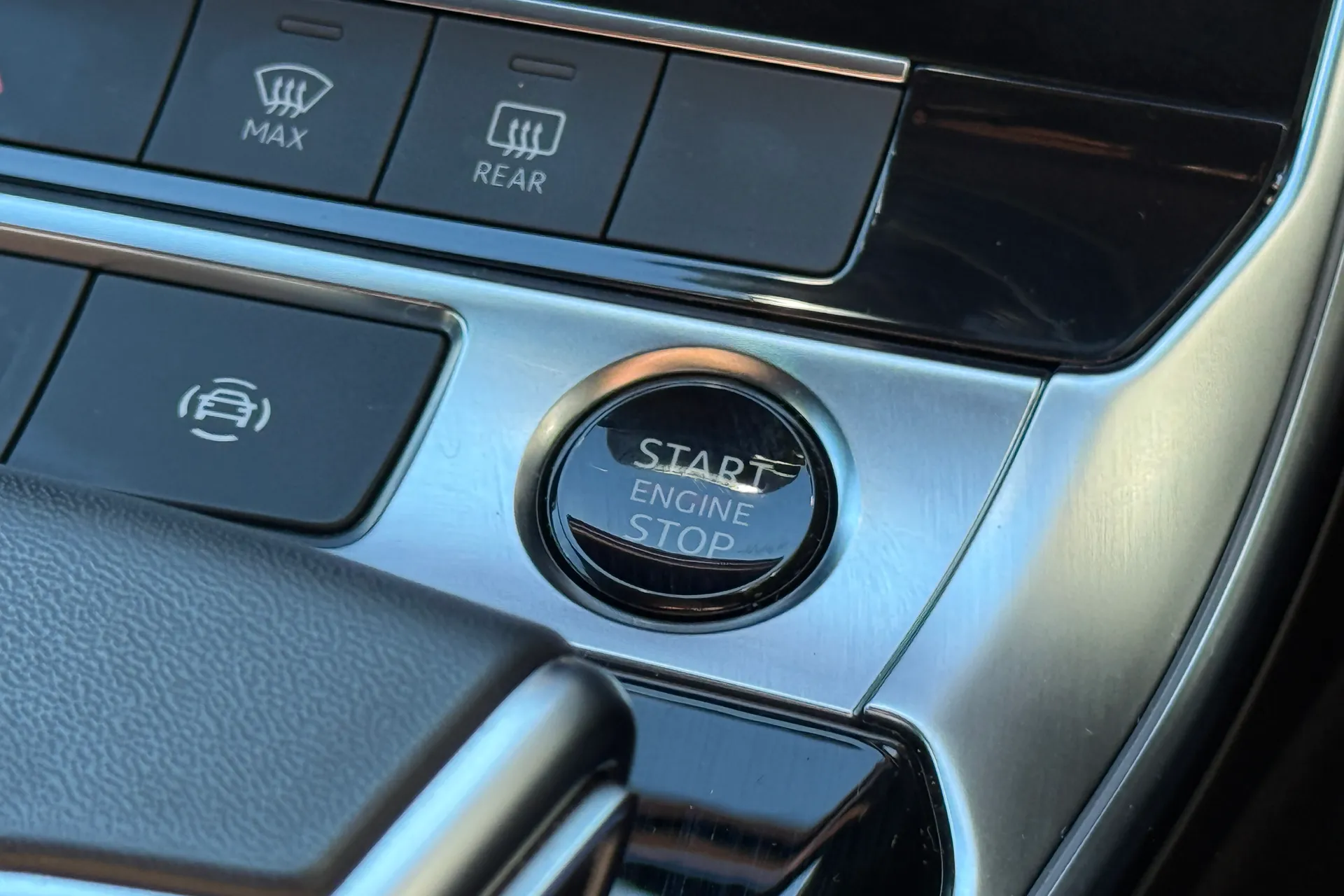 Audi A6 thumbnail image number 17
