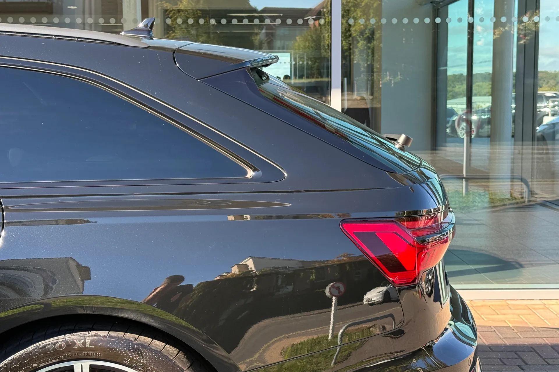 Audi A6 thumbnail image number 44