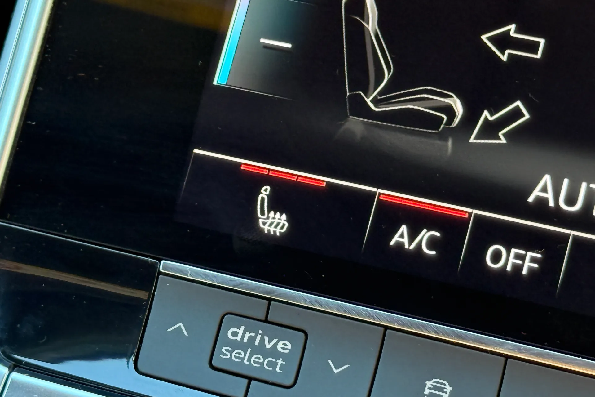 Audi A6 thumbnail image number 18