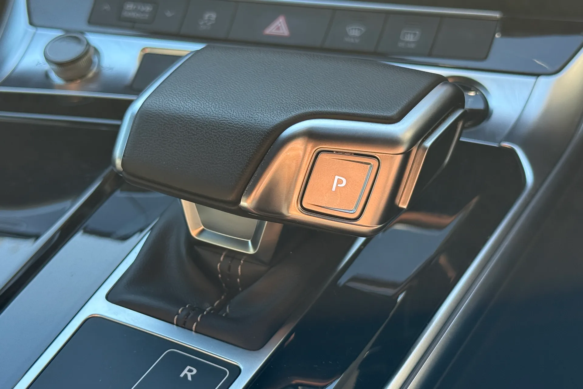 Audi A6 thumbnail image number 19