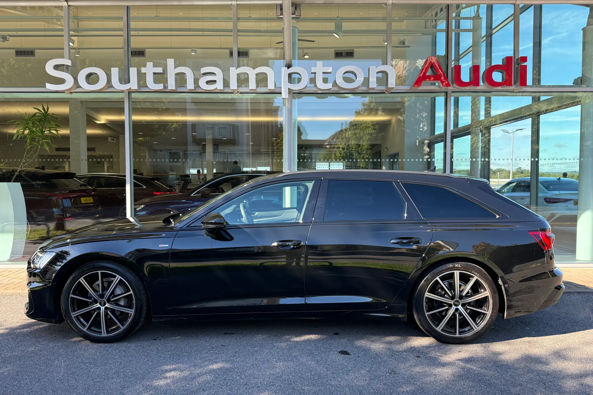 Audi A6 thumbnail image number 46