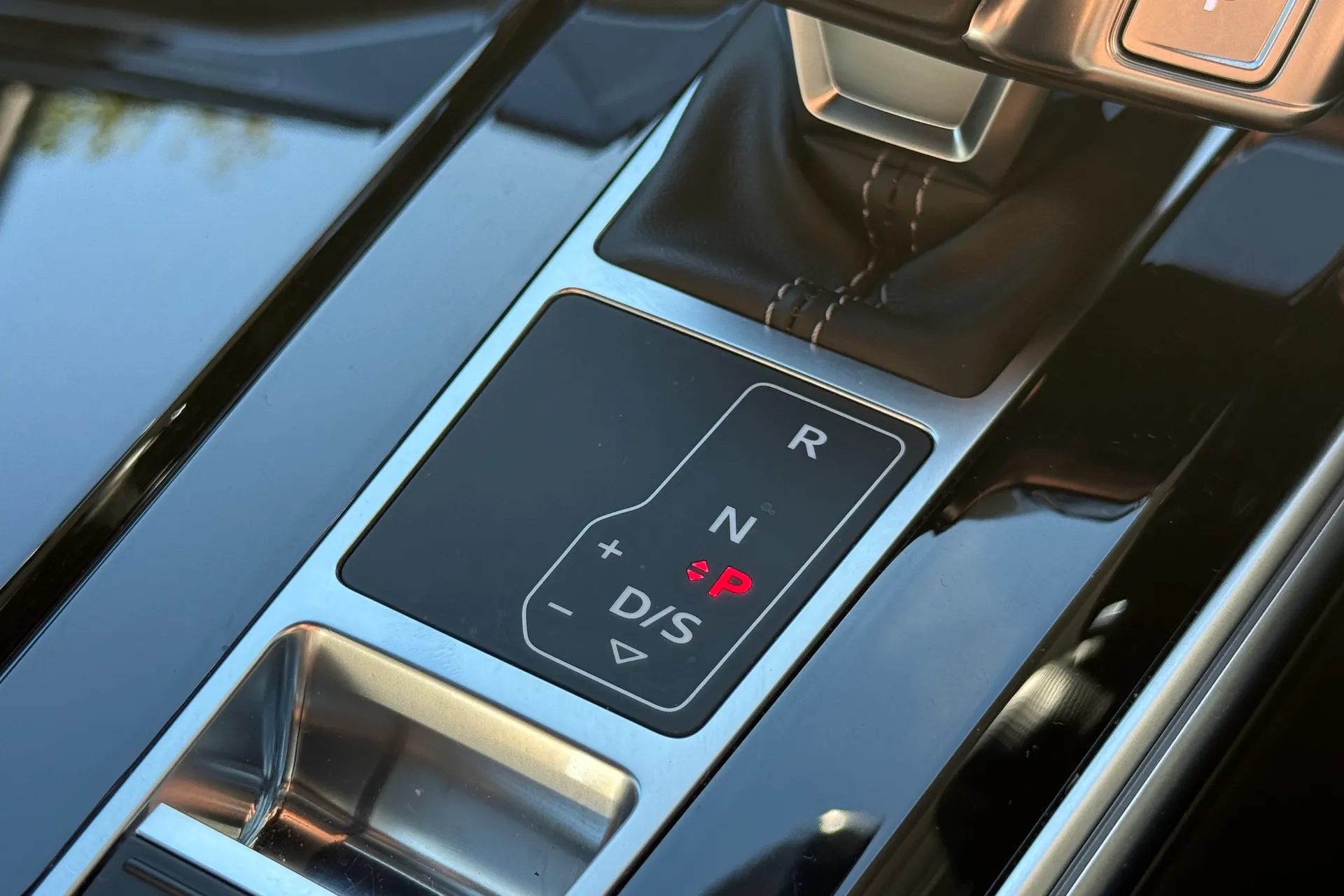 Audi A6 thumbnail image number 20