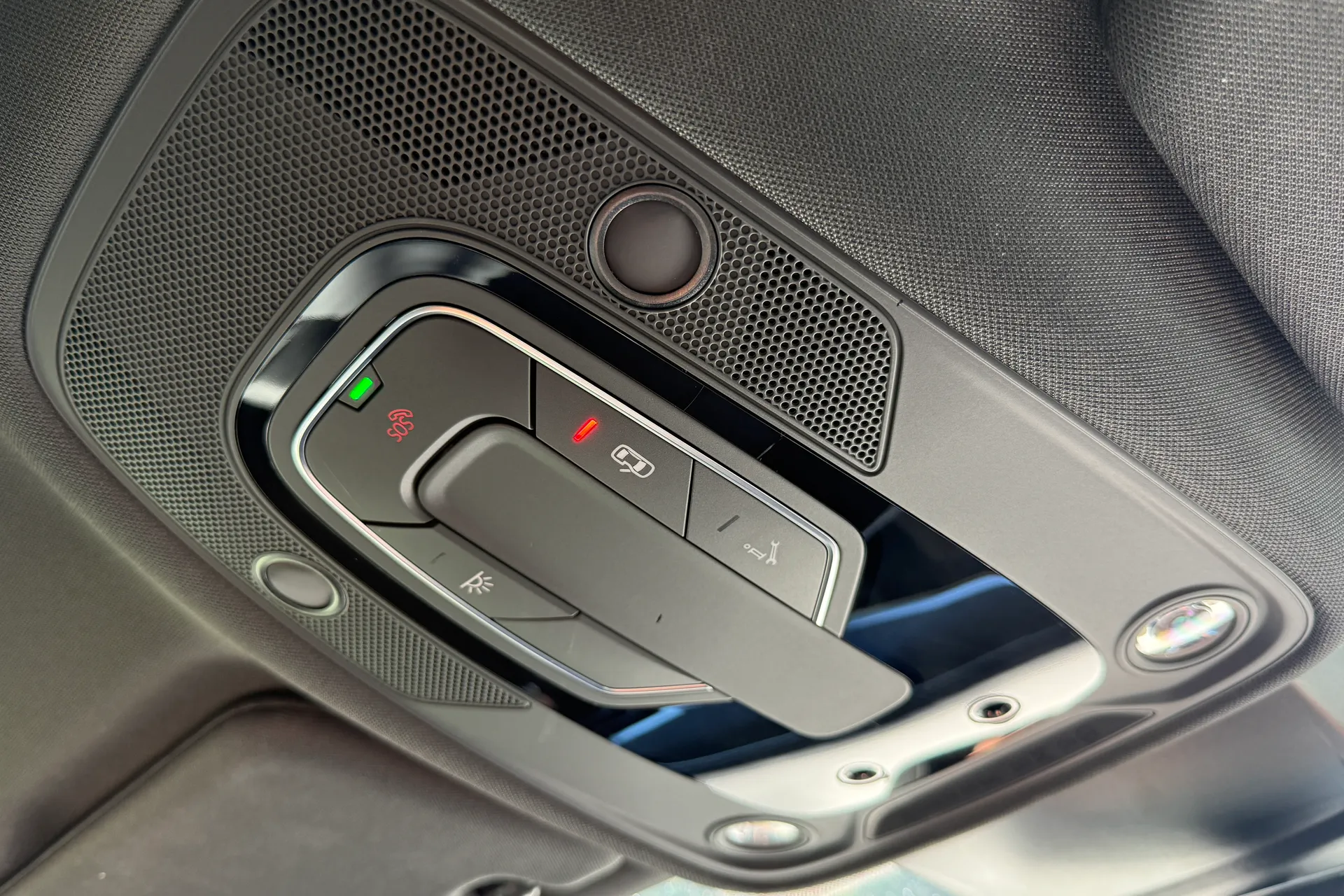 Audi A6 thumbnail image number 24