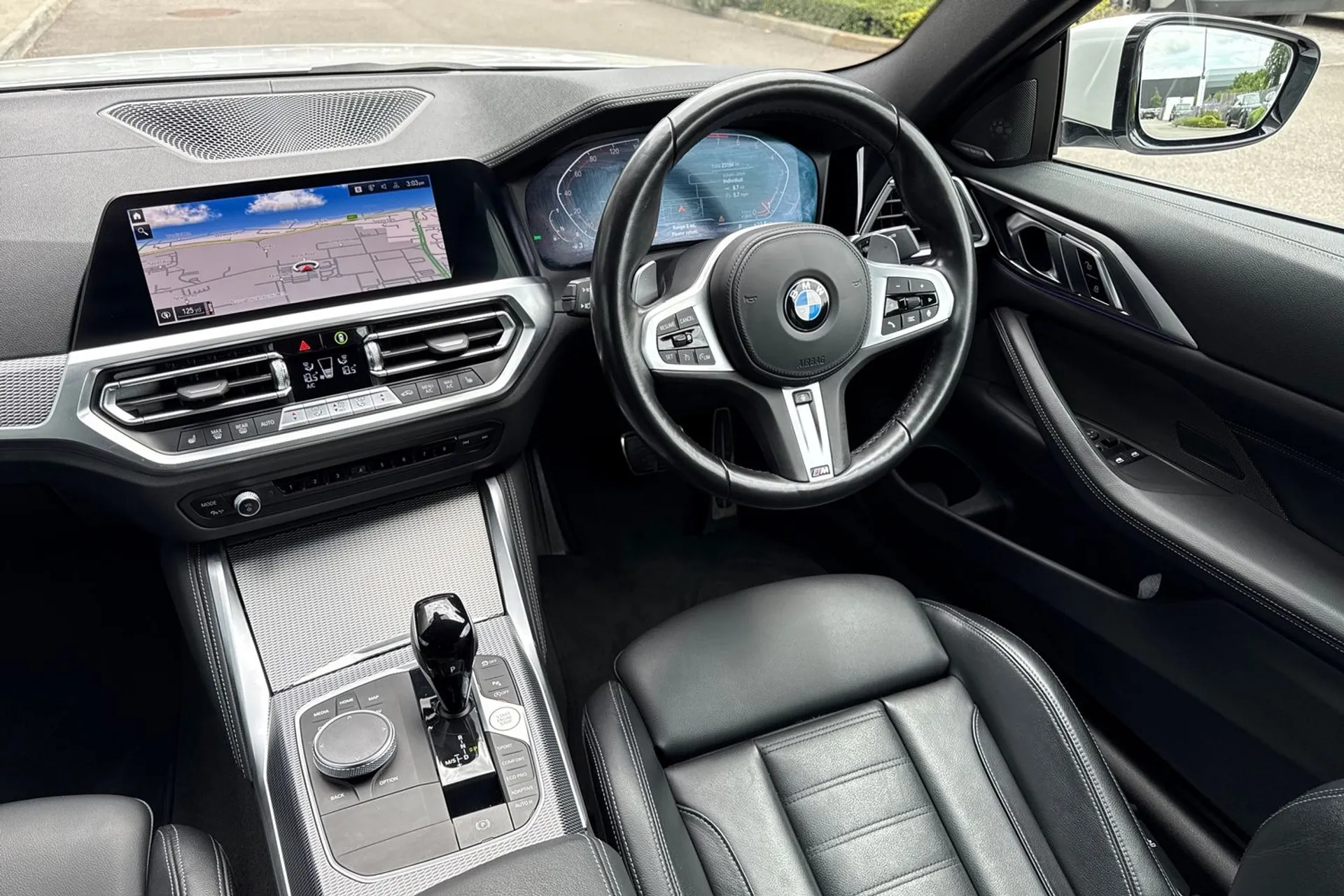 BMW 4 SERIES thumbnail image number 26