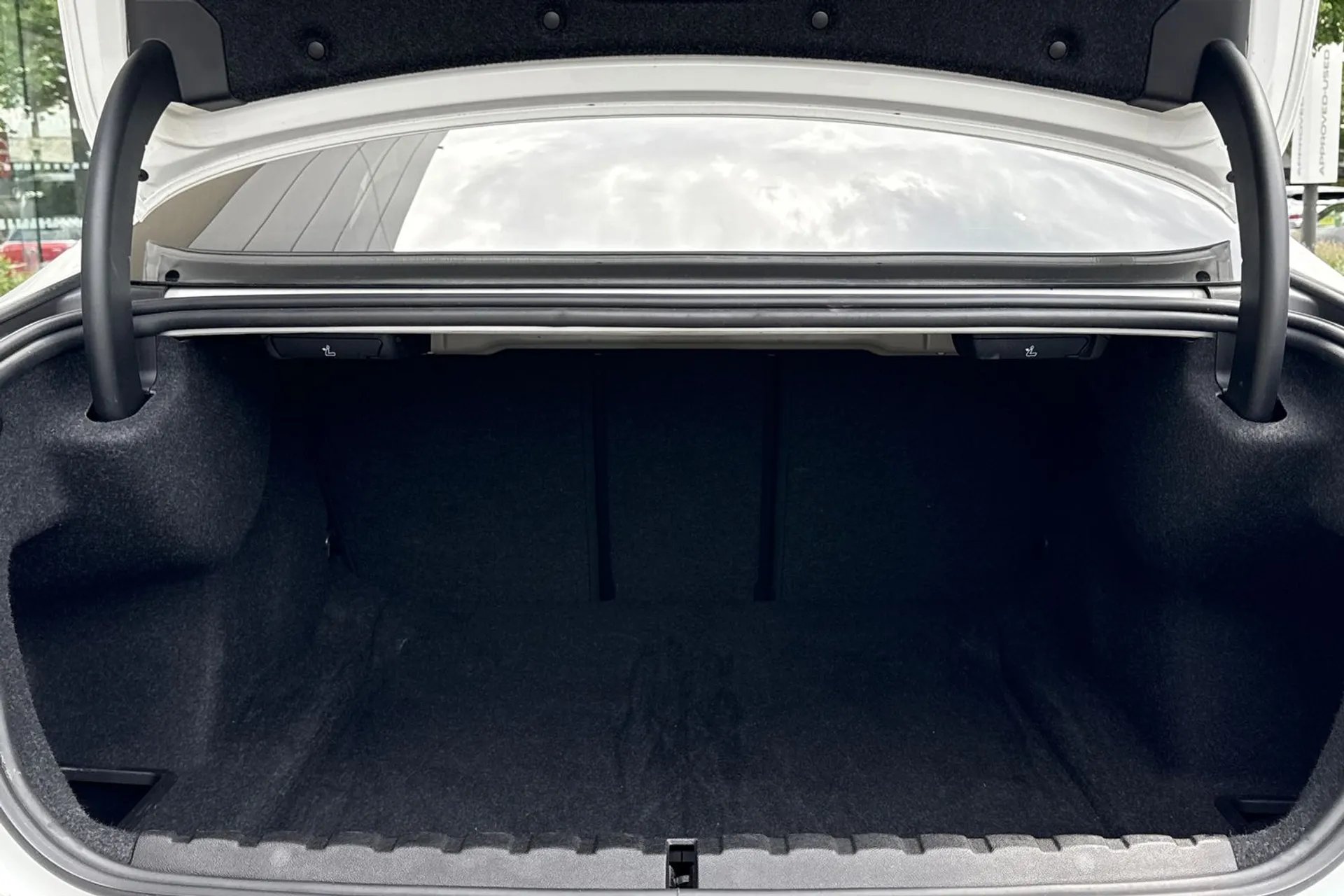 BMW 4 SERIES thumbnail image number 40