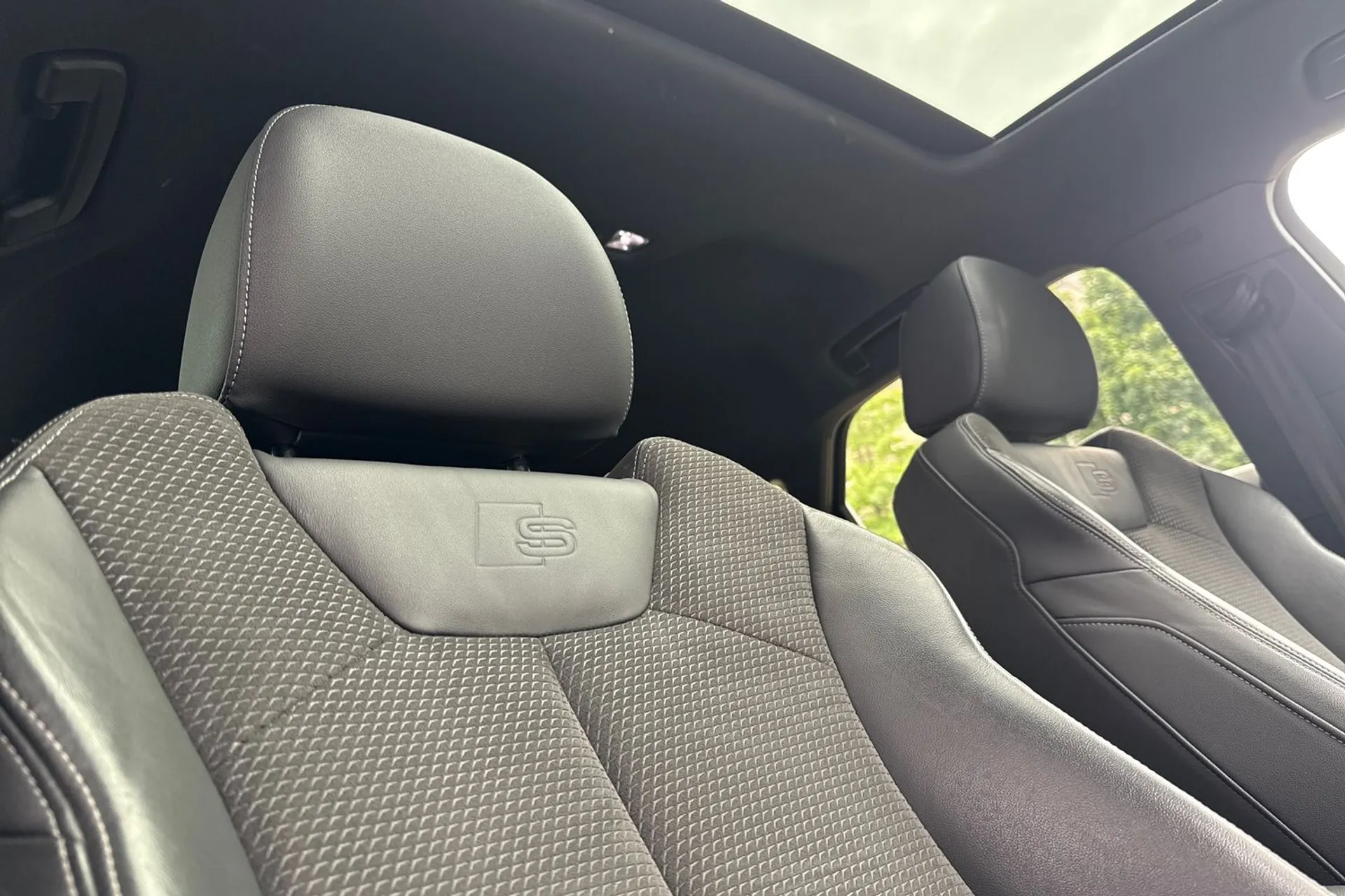 Audi Q3 thumbnail image number 26