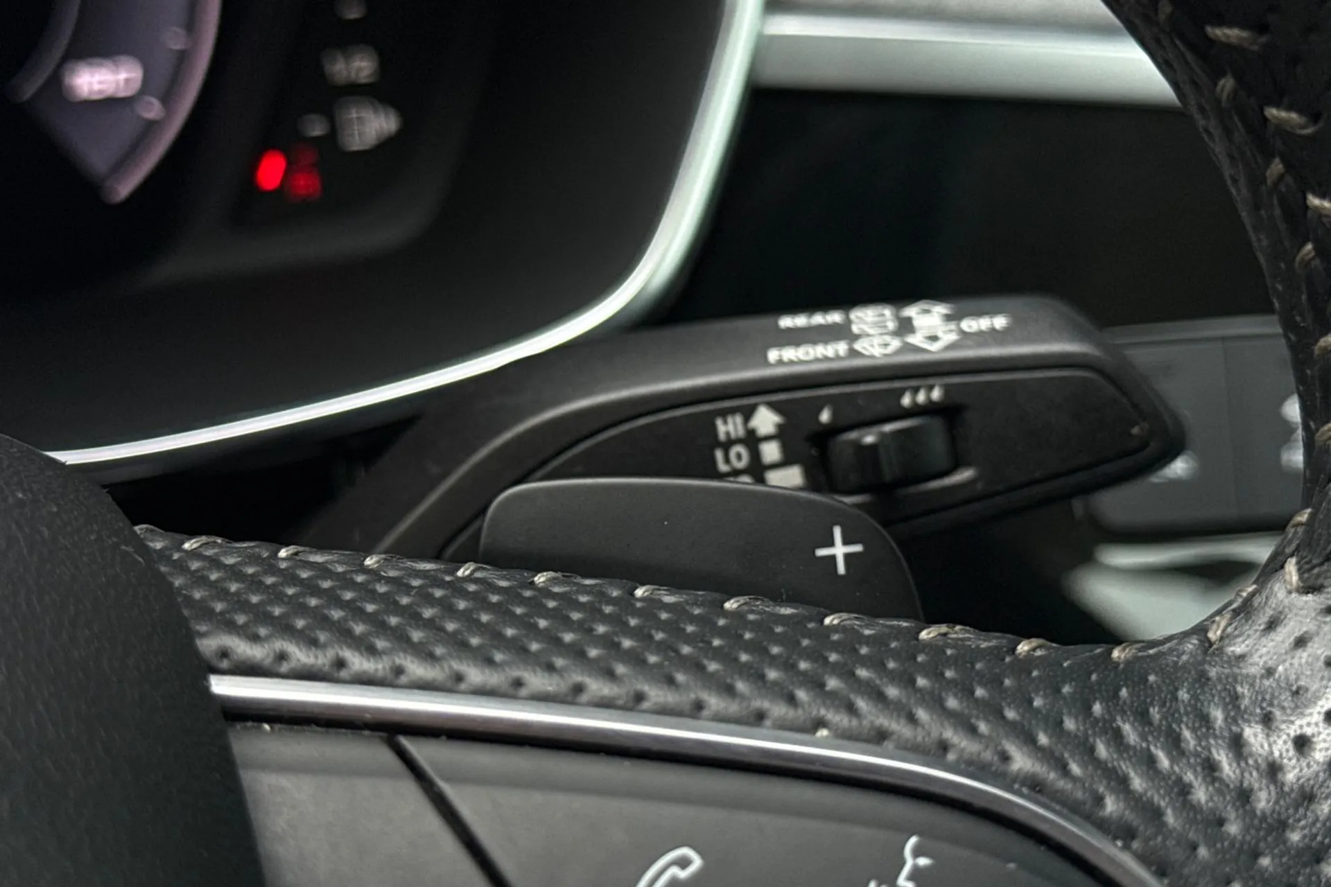 Audi Q3 thumbnail image number 52