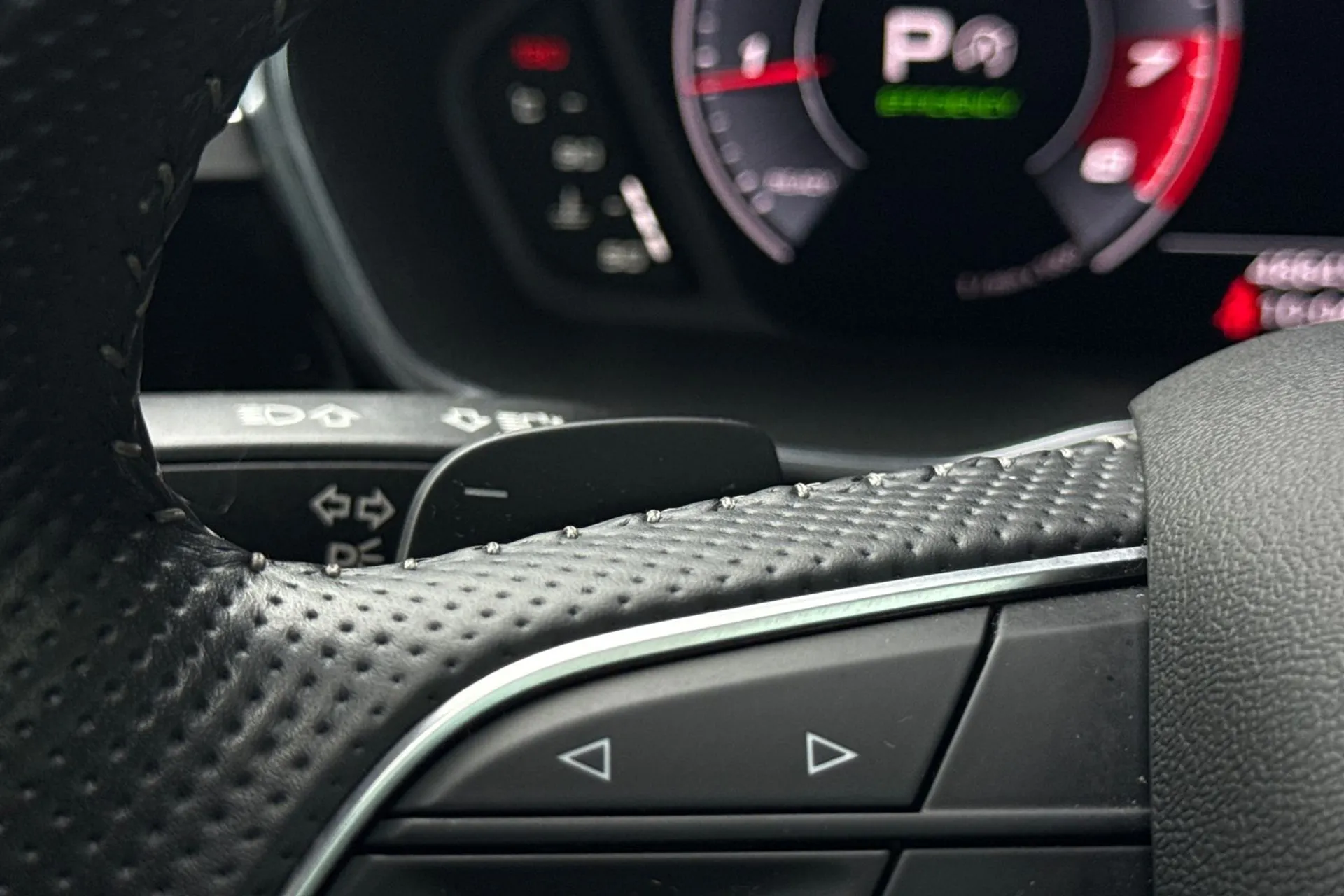 Audi Q3 thumbnail image number 51