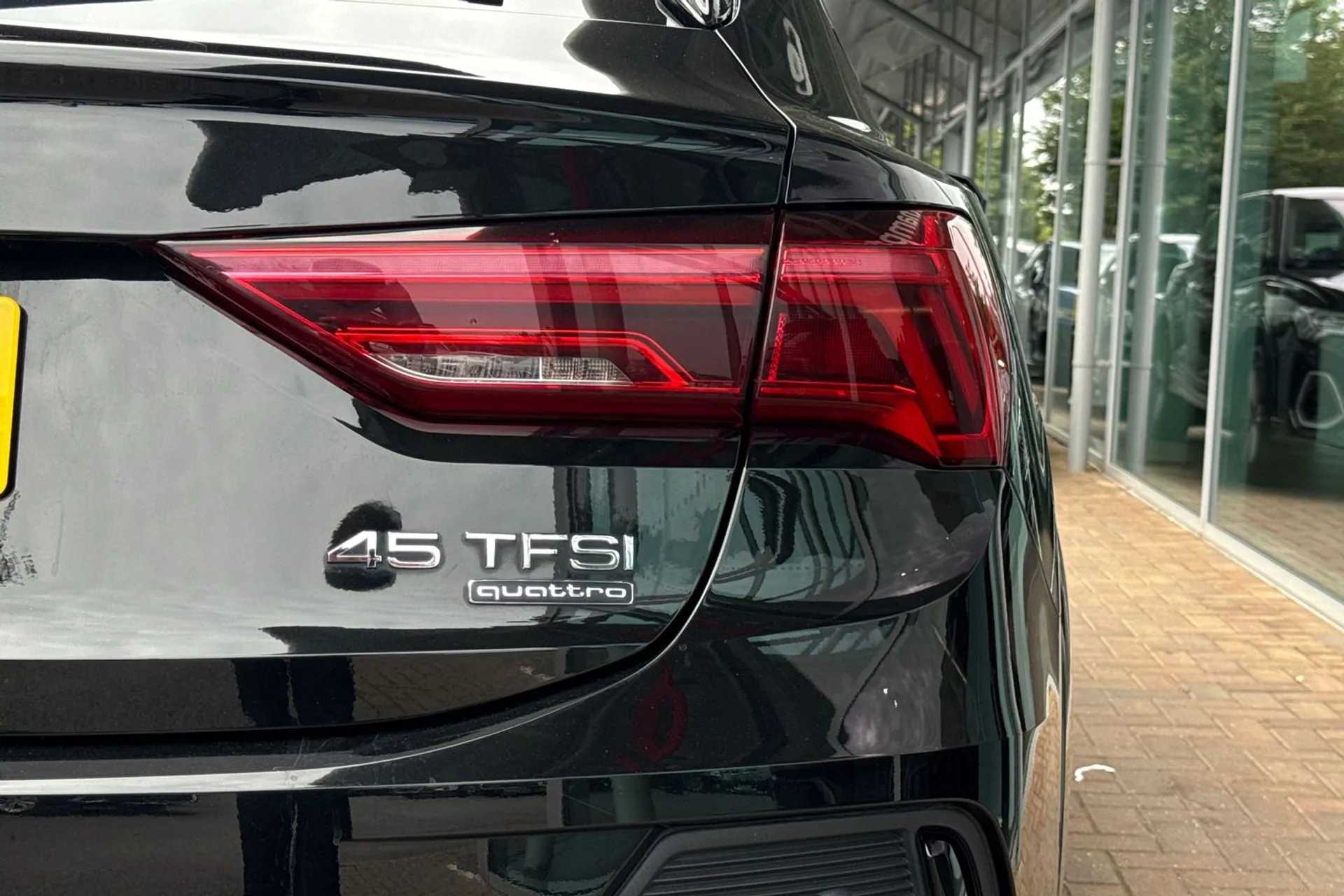 Audi Q3 thumbnail image number 49