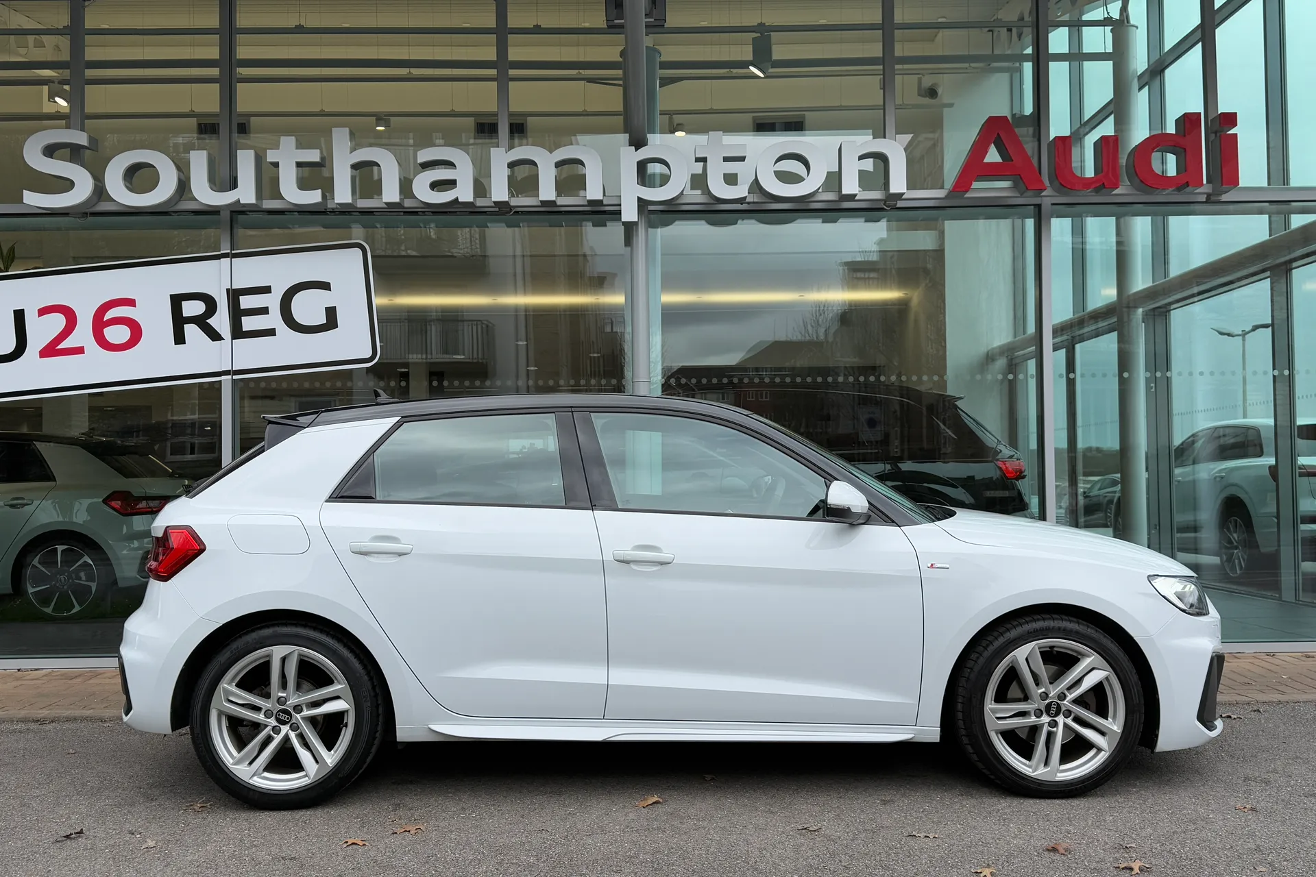 Audi A1 thumbnail image number 2