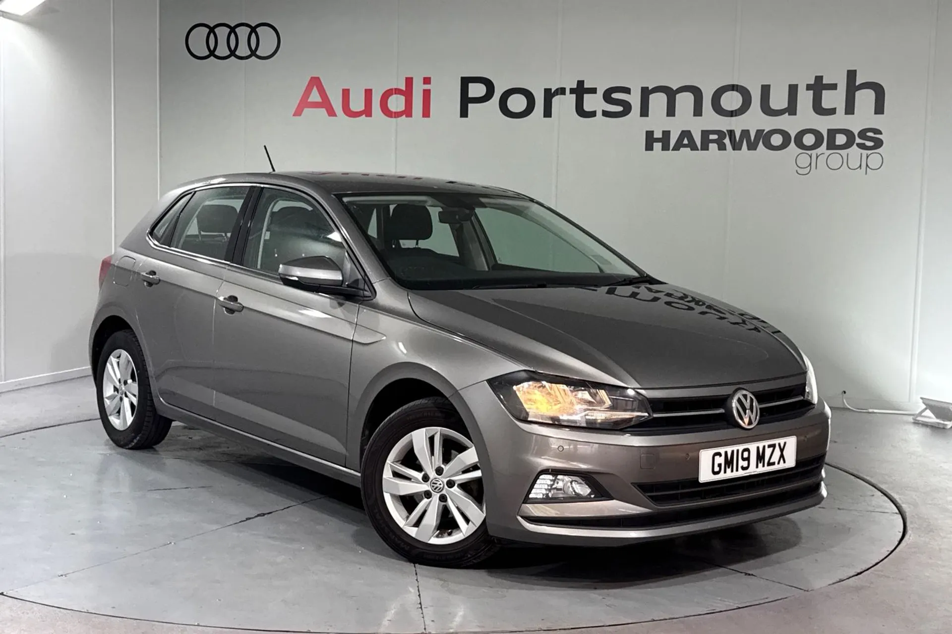 VOLKSWAGEN POLO focused image