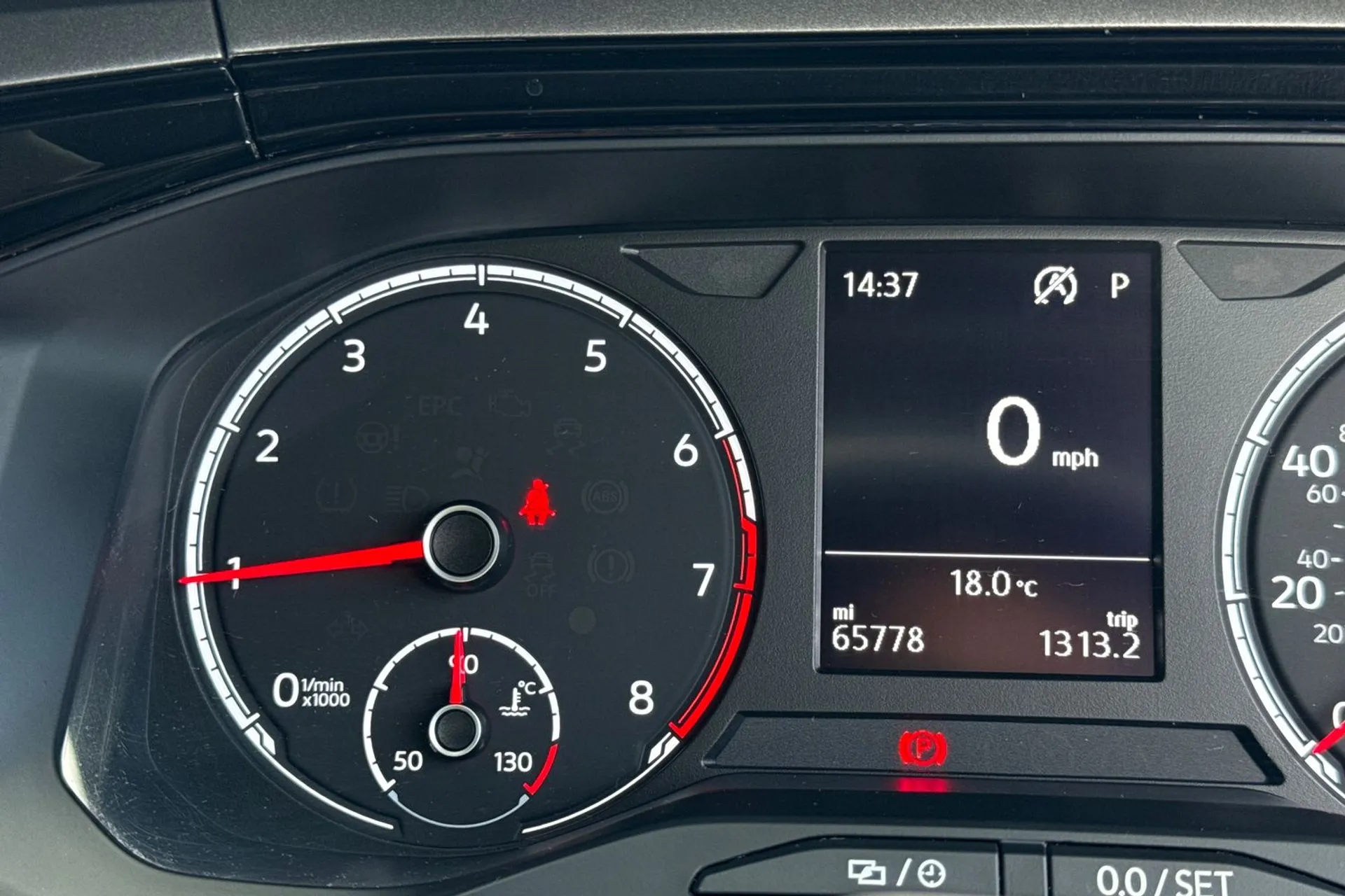 VOLKSWAGEN POLO thumbnail image number 41
