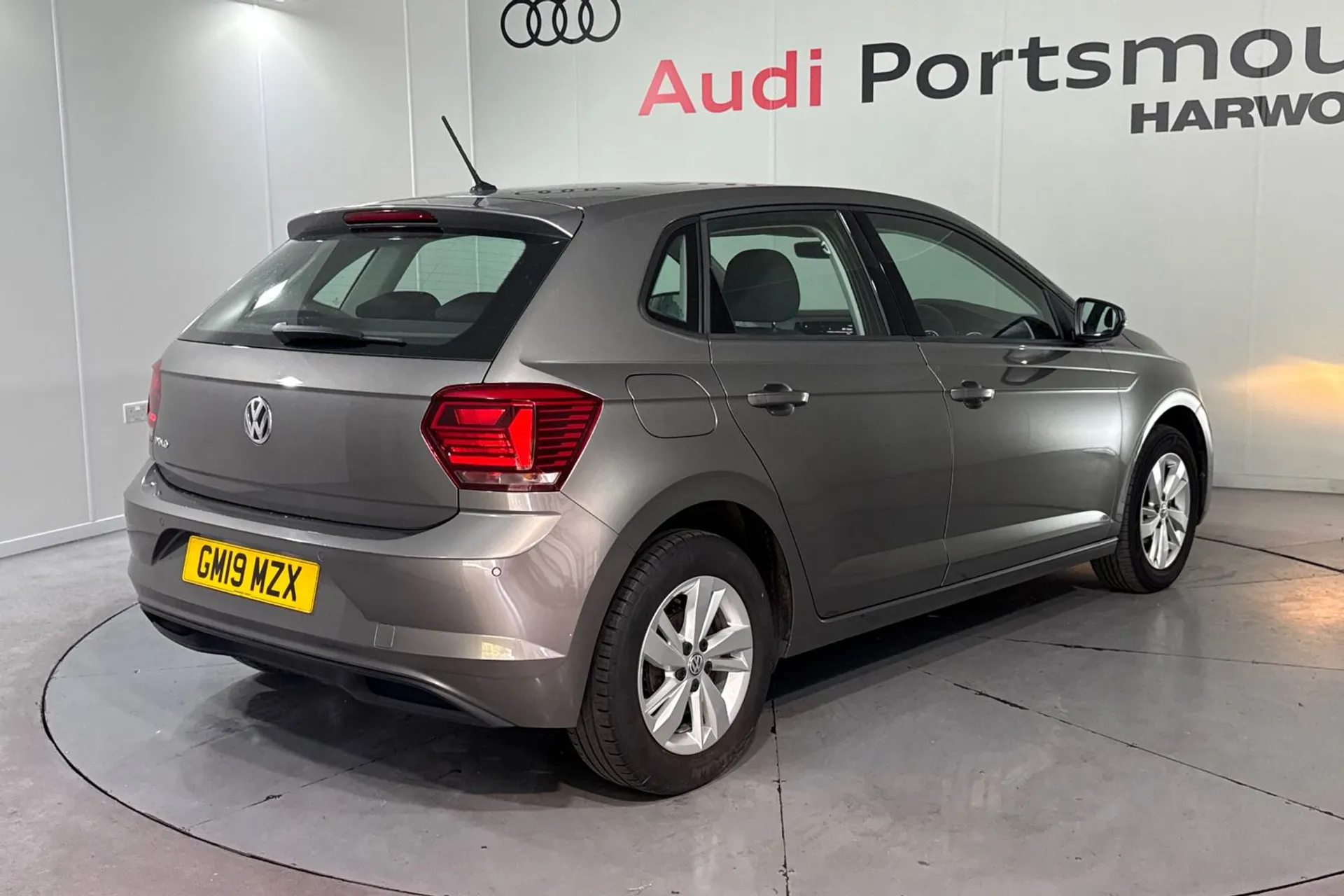VOLKSWAGEN POLO thumbnail image number 7